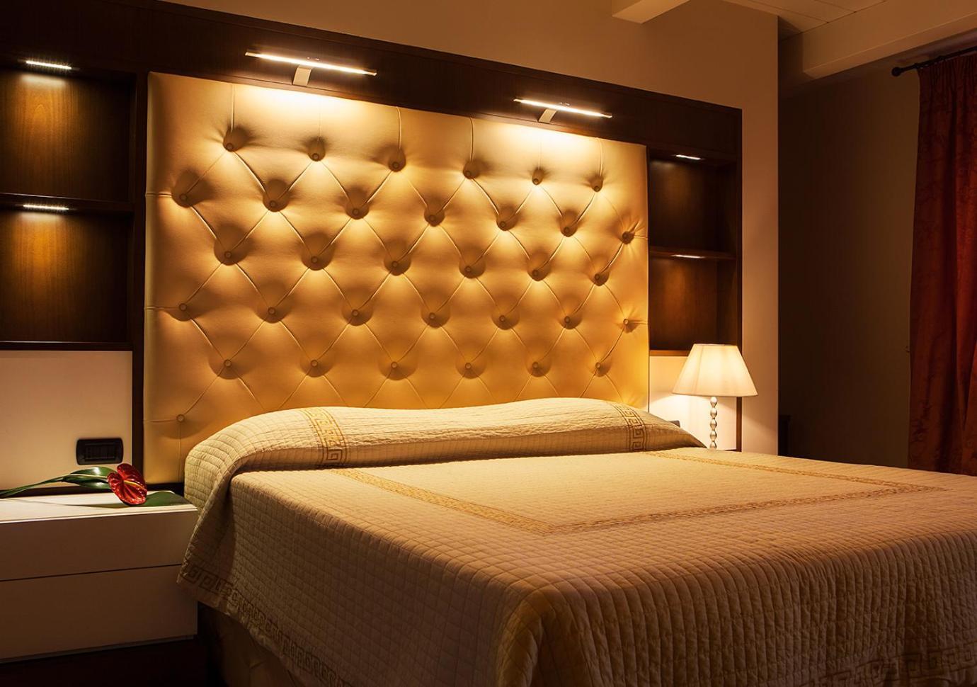 Le Residenze Degli Ulivi Hotell Campofilone Exteriör bild